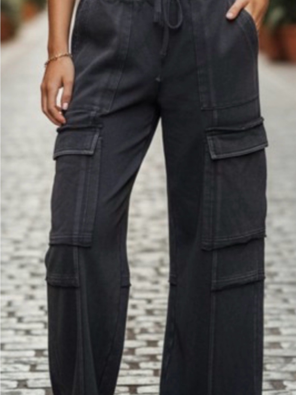Wide Leg Cargo Pants - Black